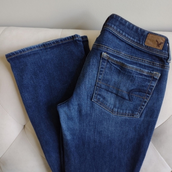 American Eagle Outfitters Denim - American Eagle Kick Boot Jeans Size 6 Stretch AEO
